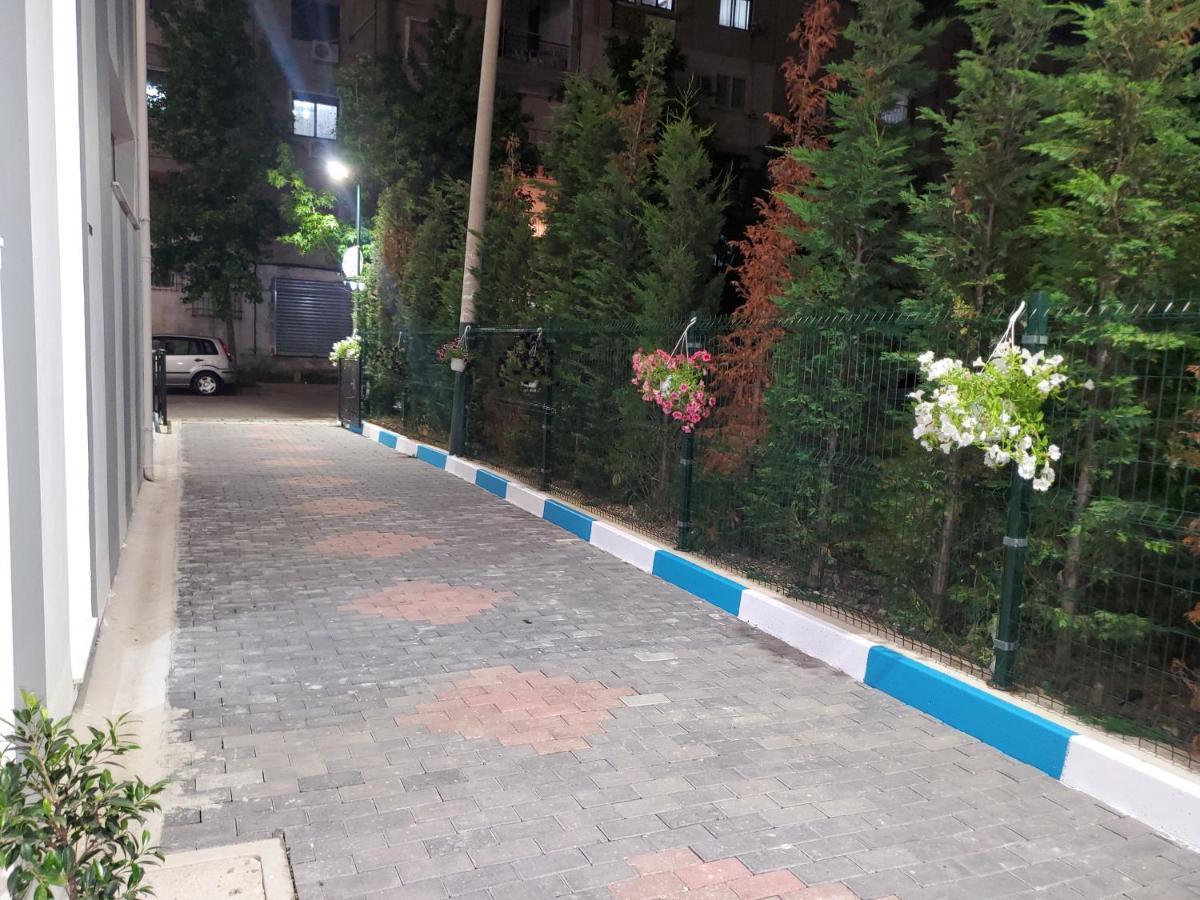 Bs Hotel Durres Exterior photo