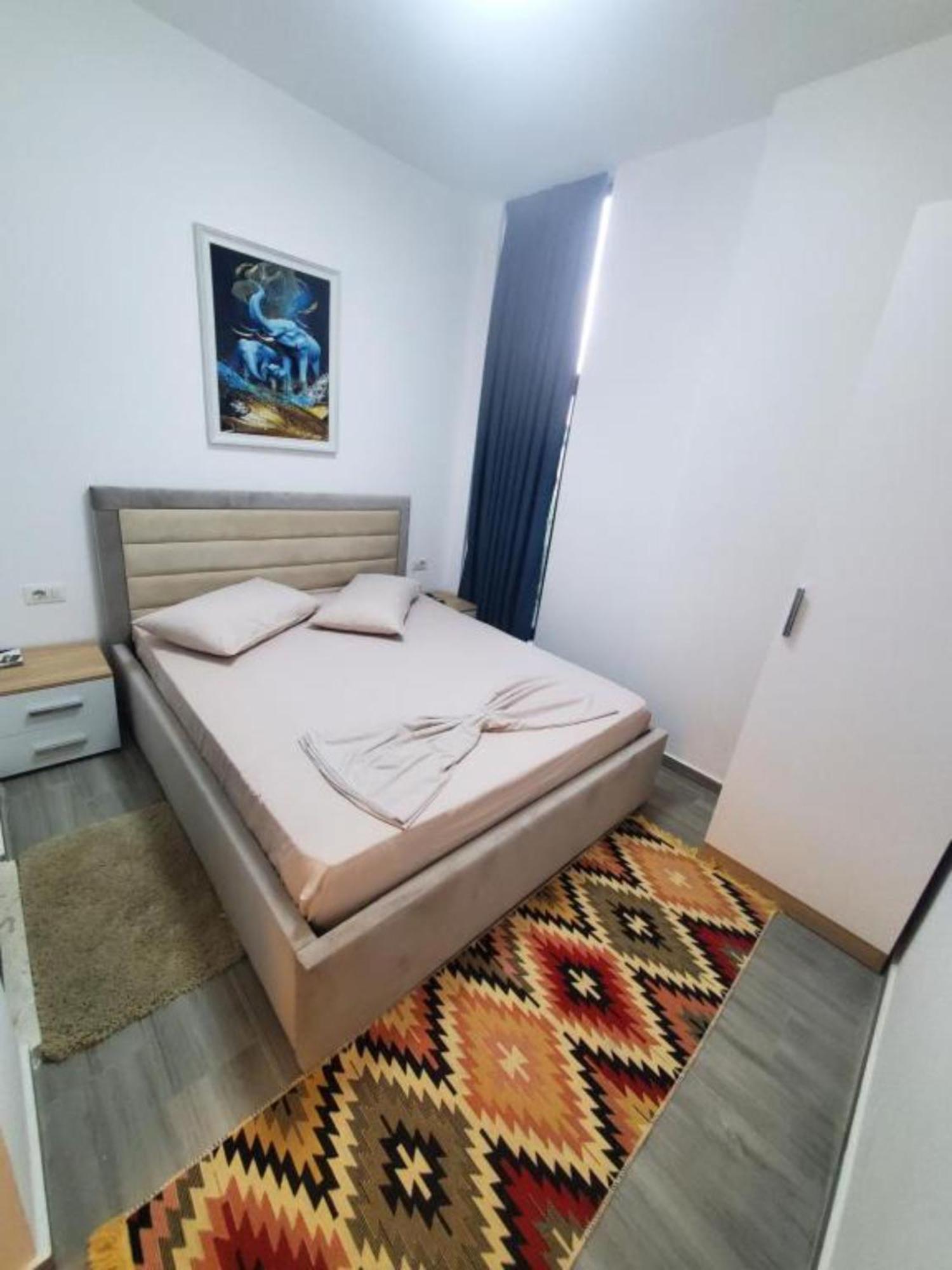 Bs Hotel Durres Exterior photo